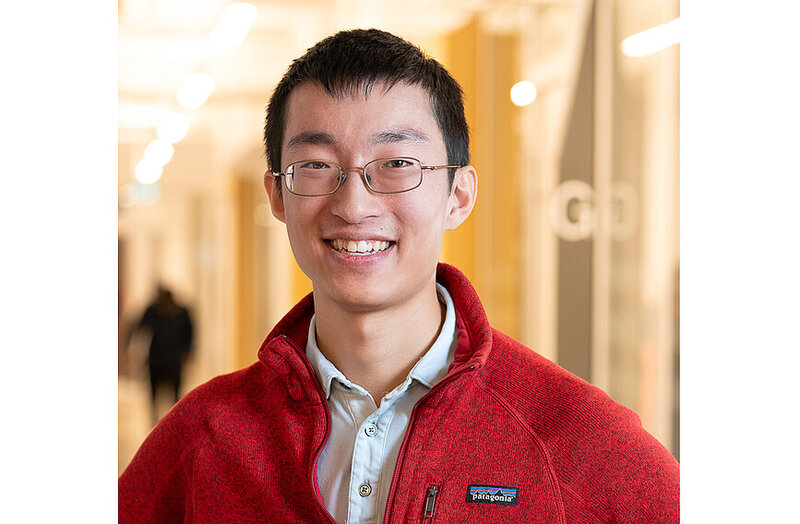 Alex Tong = Engineering biology with generative ML